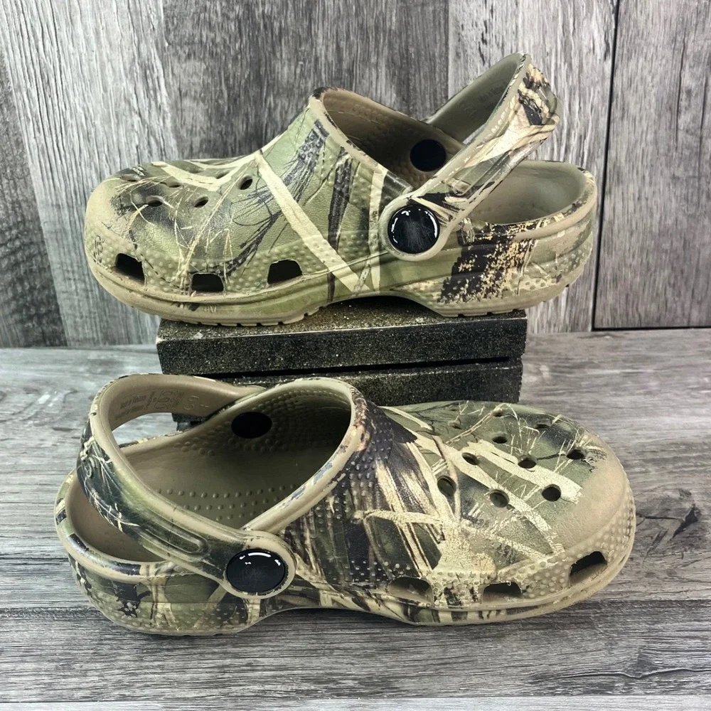 Crocs Classic Clog Kids C9 Advantage MAX-4 HD Camo Khaki Green Hunting Shoes